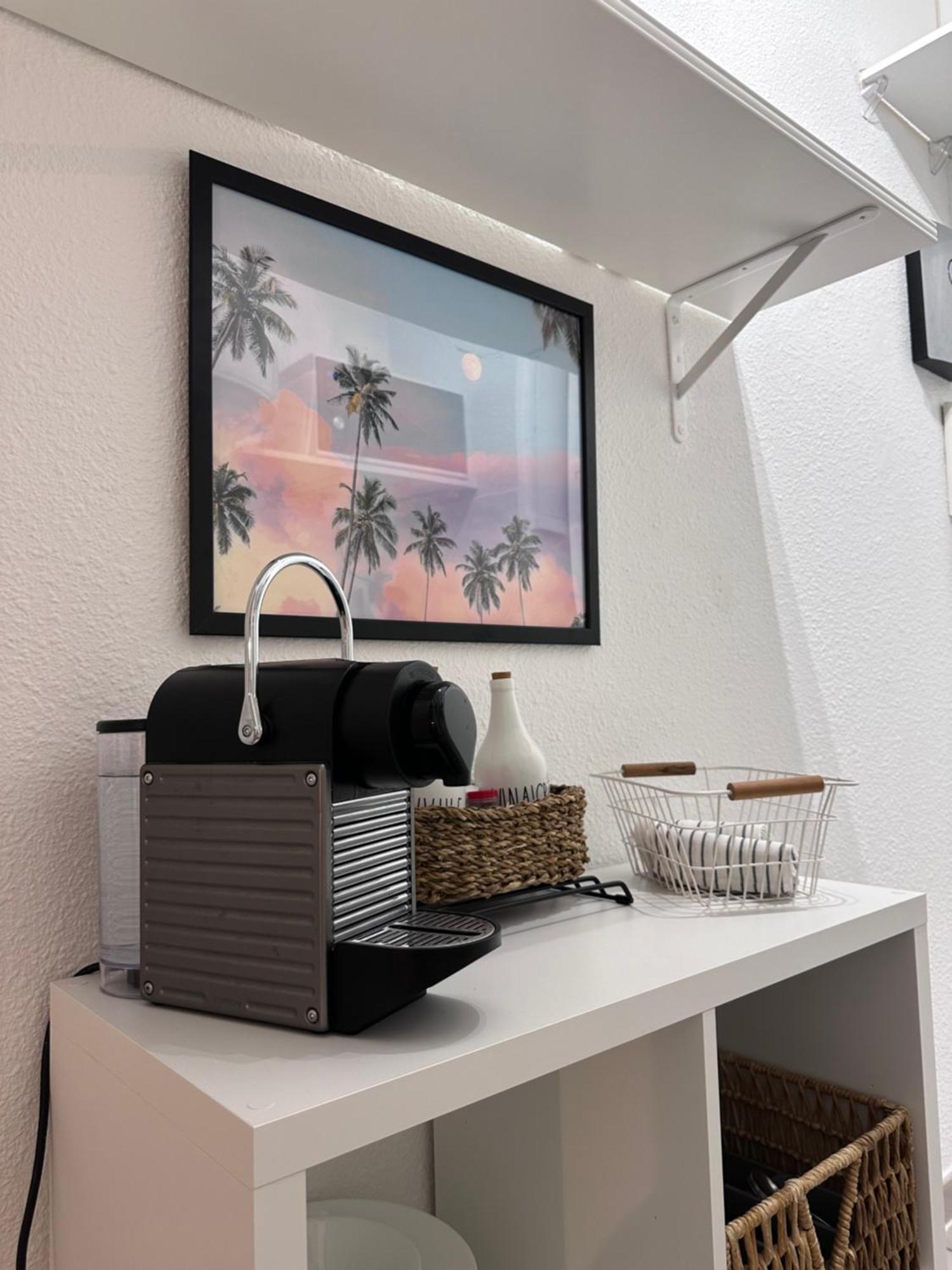 Studio Sur Le Port De Hyeres - A 2Min Des Plages, Clim & Balcon מראה חיצוני תמונה