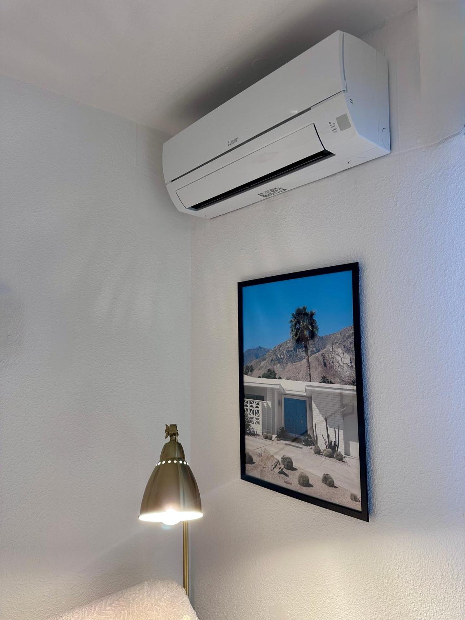 Studio Sur Le Port De Hyeres - A 2Min Des Plages, Clim & Balcon מראה חיצוני תמונה